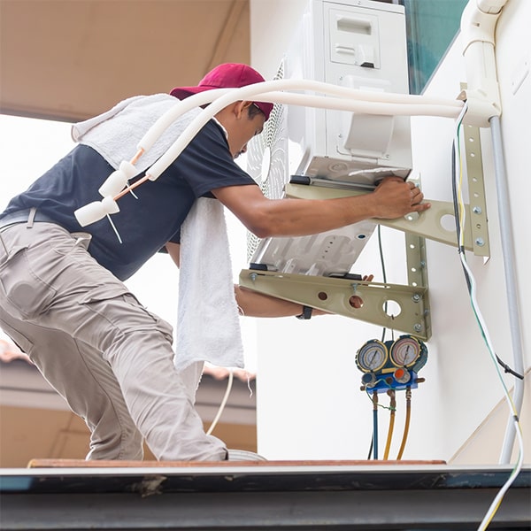 la instalación de aire acondicionado en una habitación sin ventanas es posible, pero requiere un sistema de ventilación adicional